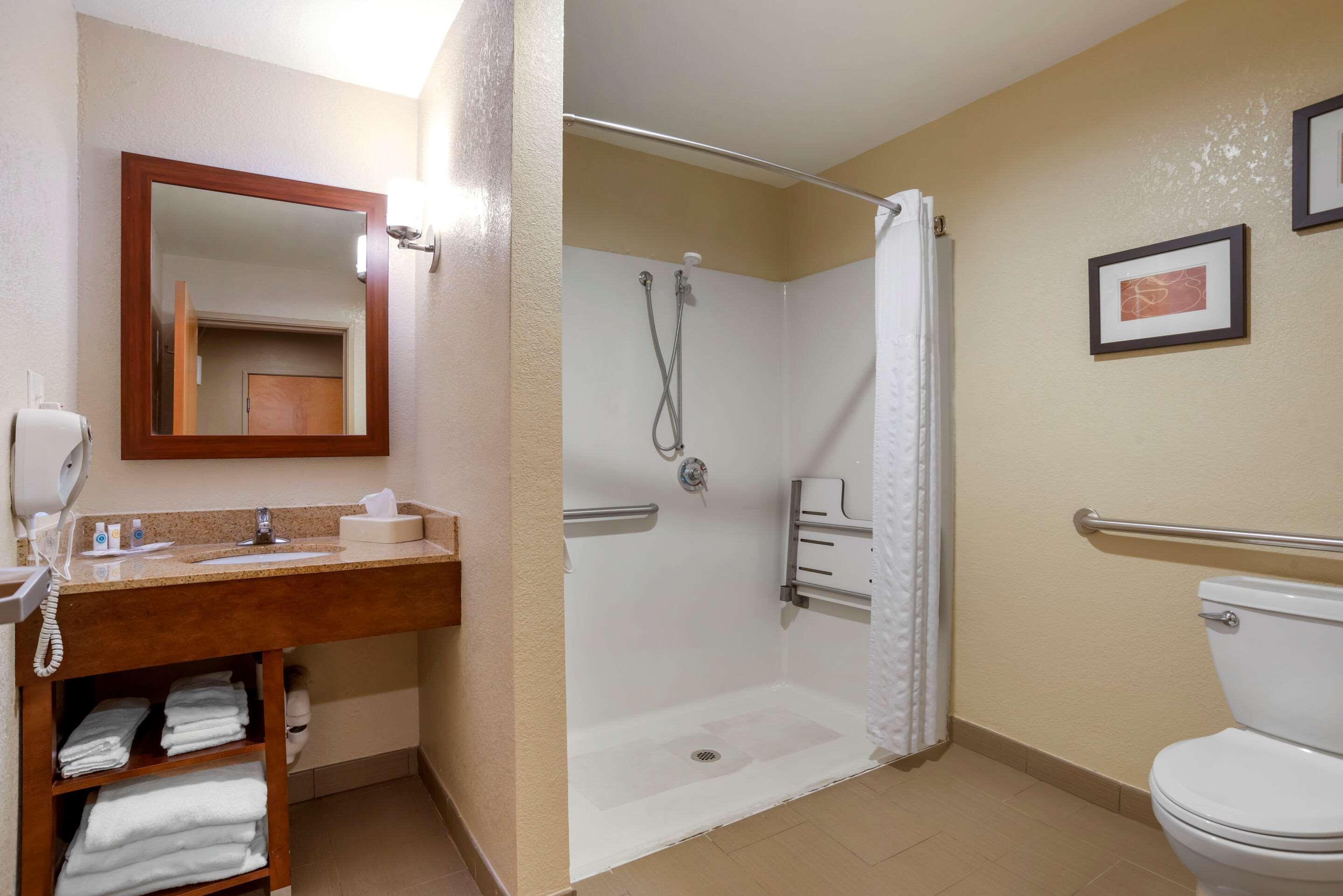 Comfort Suites Oxford I-20 Exit 188 Exteriör bild