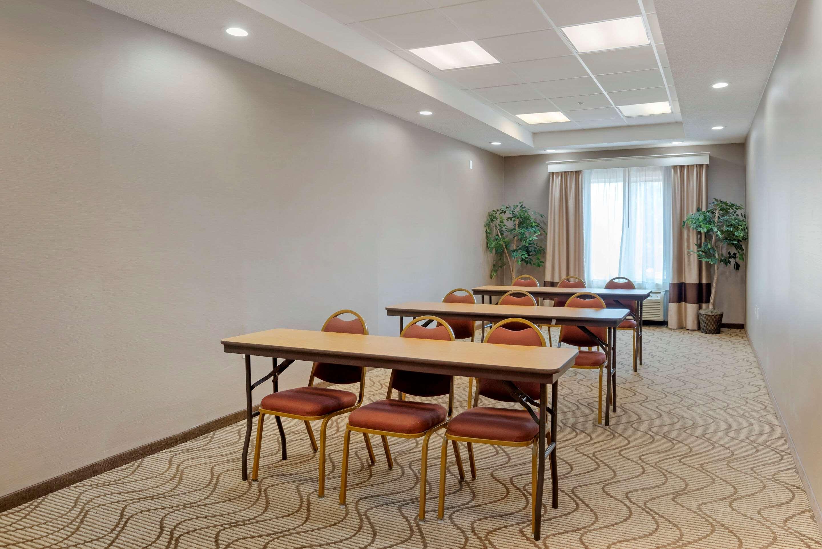 Comfort Suites Oxford I-20 Exit 188 Exteriör bild